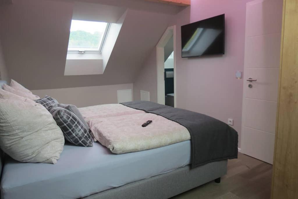 Ferienwohnung 'Burgblick' Wertheim Exteriör bild